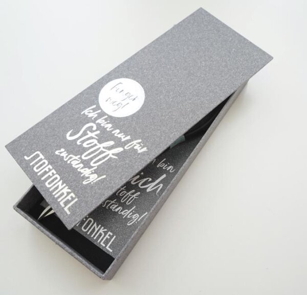 Geschenkschachtel für die Stoffonkel -Stoffschere